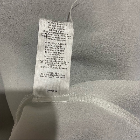 Dorothy Perkins women green knit and white polyester pullover top. Size 16. Used - Picture 7 of 8